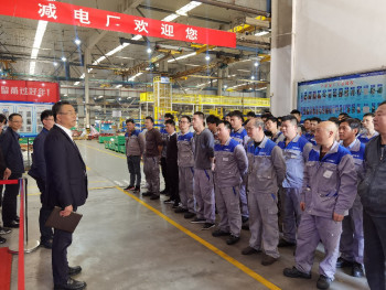 Chỉ bằng sự kiên trì và bền bỉ, người ta mới có thể trở nên bất khả chiến bại - DONLY Transmission nỗ lực bứt tốc trong mùa giải đầu tiên với một khởi đầu màu đỏ.