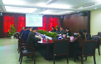 Phó Chủ tịch Liên đoàn Công nghiệp và Thương mại tỉnh Chiết Giang, ông Yuan Chengmao và đoàn đại biểu đã đến thăm và nghiên cứu Tập đoàn DONLY.