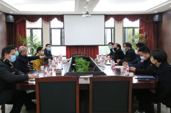 Ông Hu Jun, Ủy viên Thường vụ Thành ủy Ninh Ba kiêm Bộ trưởng Ban Công tác Mặt trận Thống nhất, đã đến thăm công ty chúng tôi để tìm hiểu tình hình dịch bệnh.