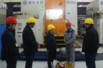 Lời chúc mừng năm mới, sự ấm áp và hạnh phúc đến với thế giới.