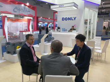 DONLY Transmission ra mắt tại Triển lãm Công nghiệp Hanover 2019.